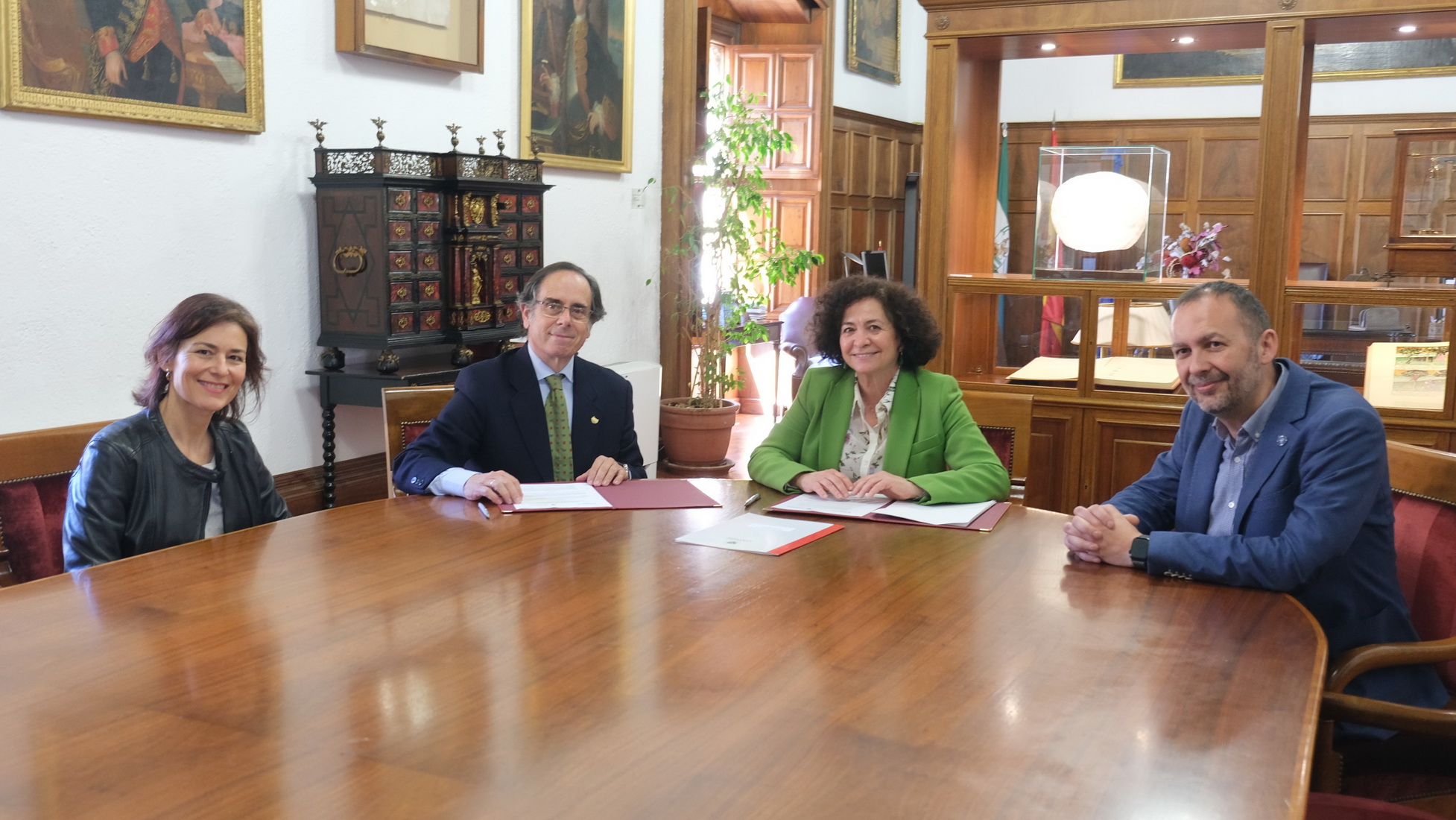La Cámara de Comercio de Motril y la Universidad de Granada firman un protocolo de actuación para acercar la empresa a la UGR